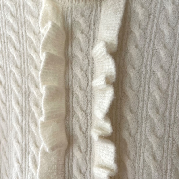 J.Crew Sz M Pearl‎ Ruffle Front Cable Knit Turtleneck Wool Stretch Sweater Top - Picture 6 of 8